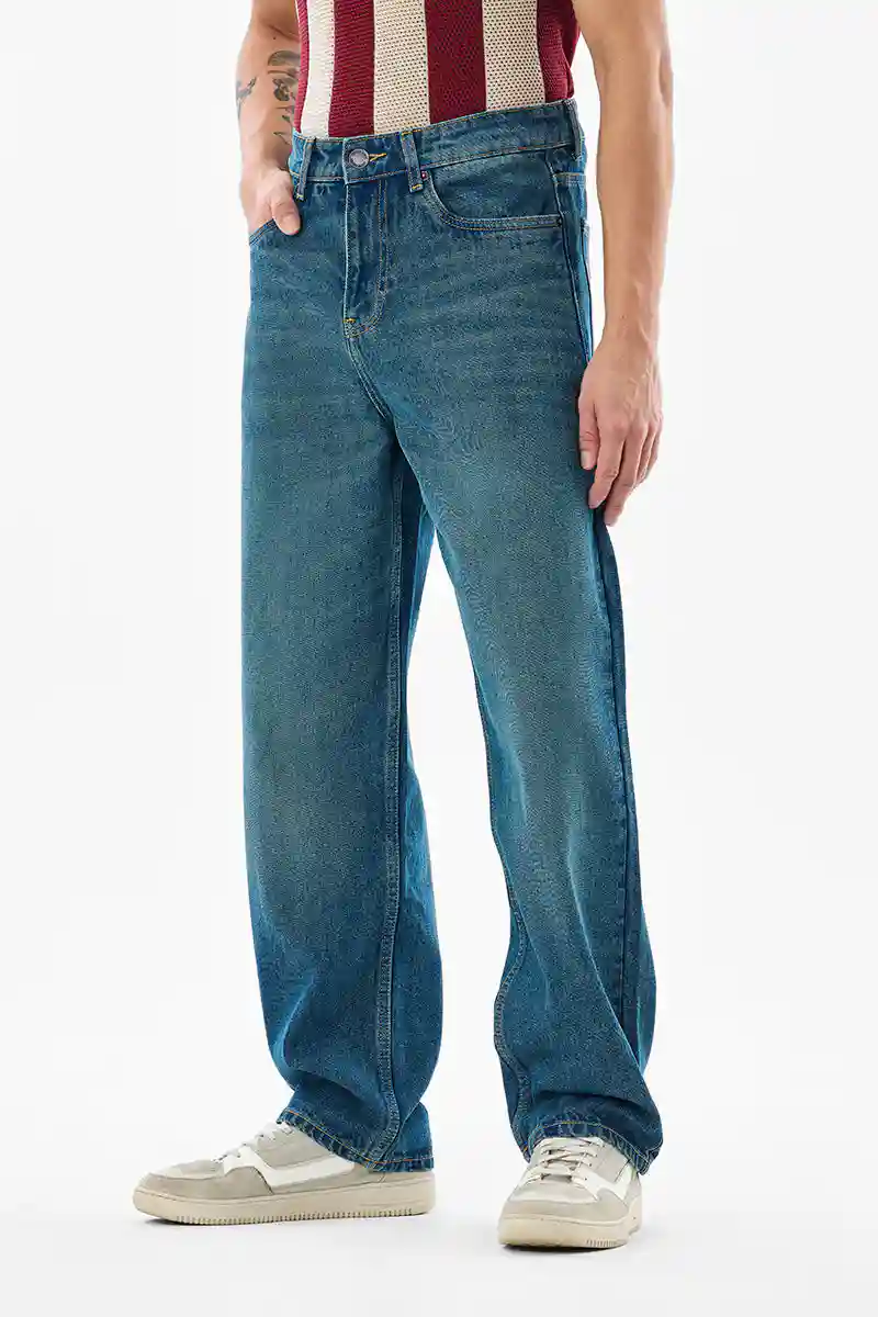 Washed Loose Fit Jeans